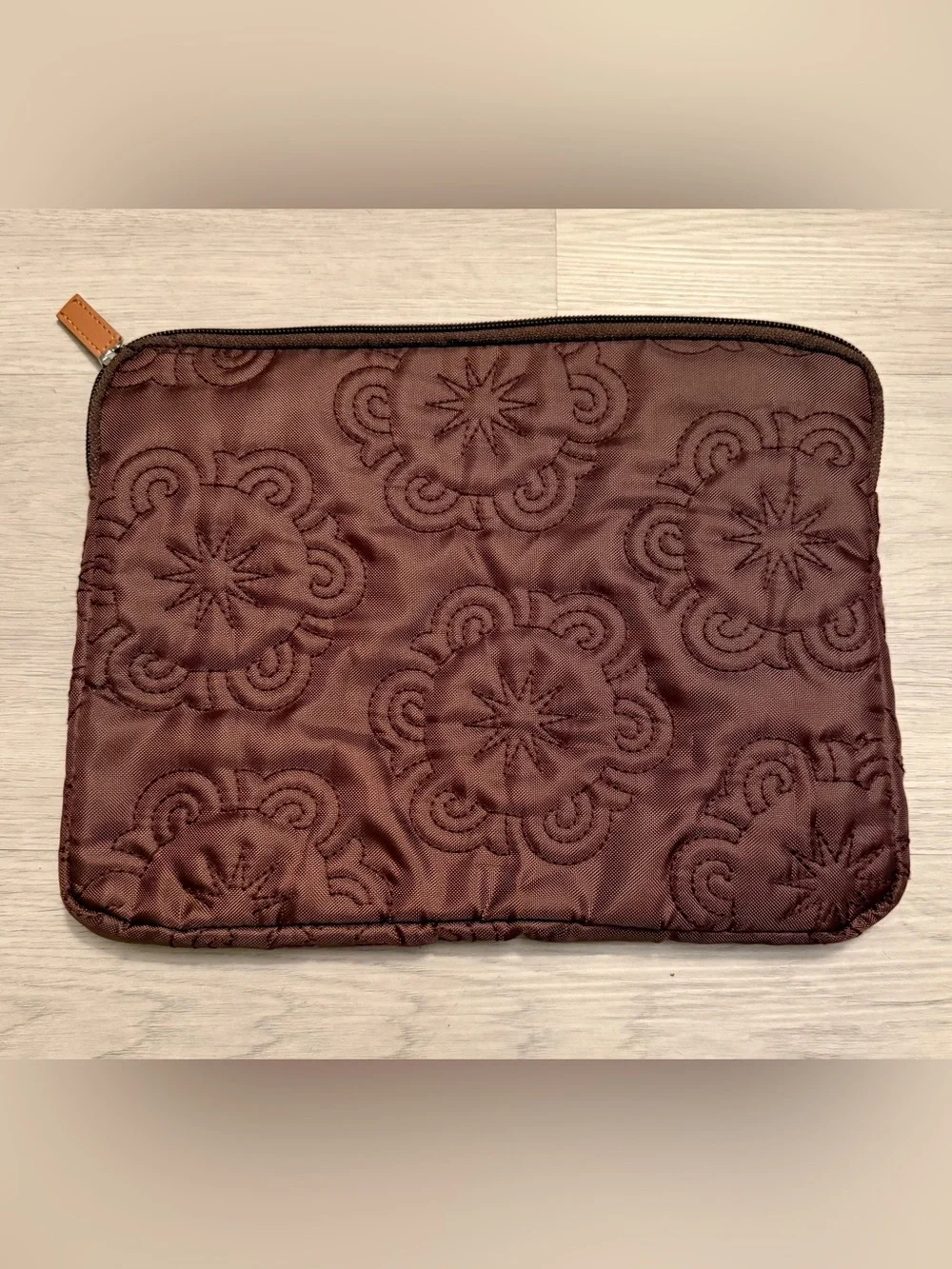 Journese Curators Of Fine Travel Laptop Sleeve Bag Quilted Soft 11 1/4” x 8 5/8”